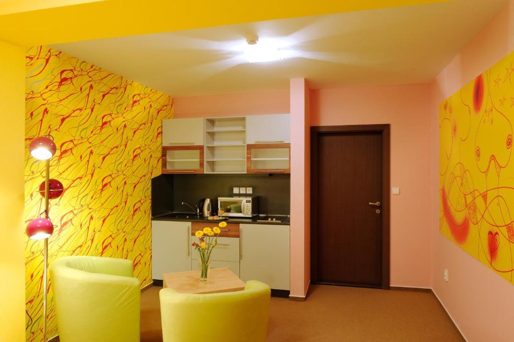 Apartmanovy Dom Familia Smokovec Vysoké Tatry Habitación foto